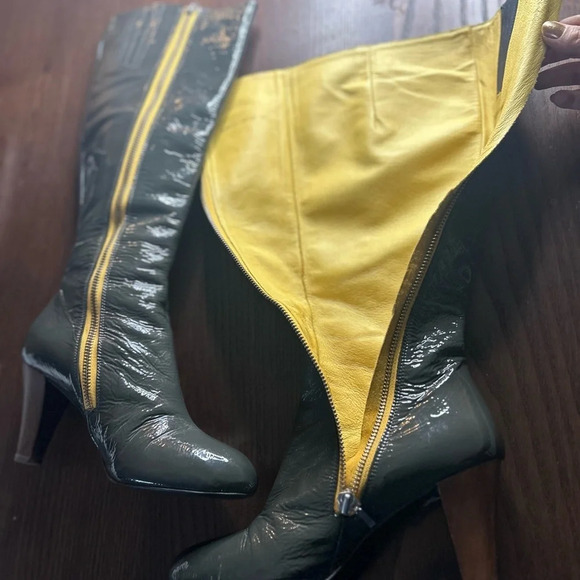 Boden Women’s Vintage Knee High Boots - Picture 4 of 6